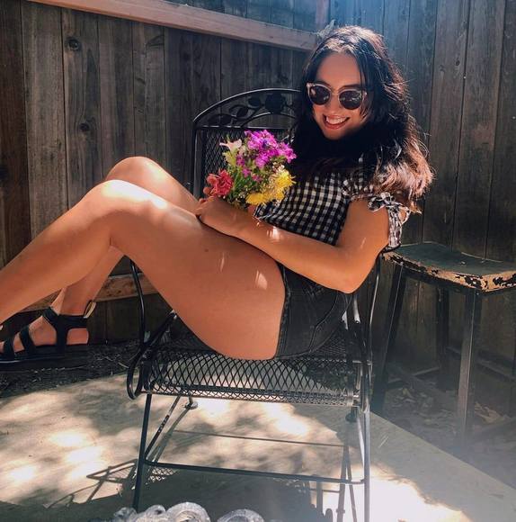 Meet your Posher, Alley - Picture 1 of 1